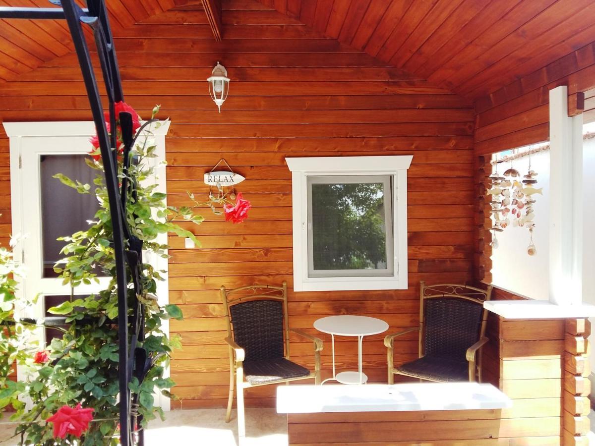 Guest House Yanita فارنا المظهر الخارجي الصورة