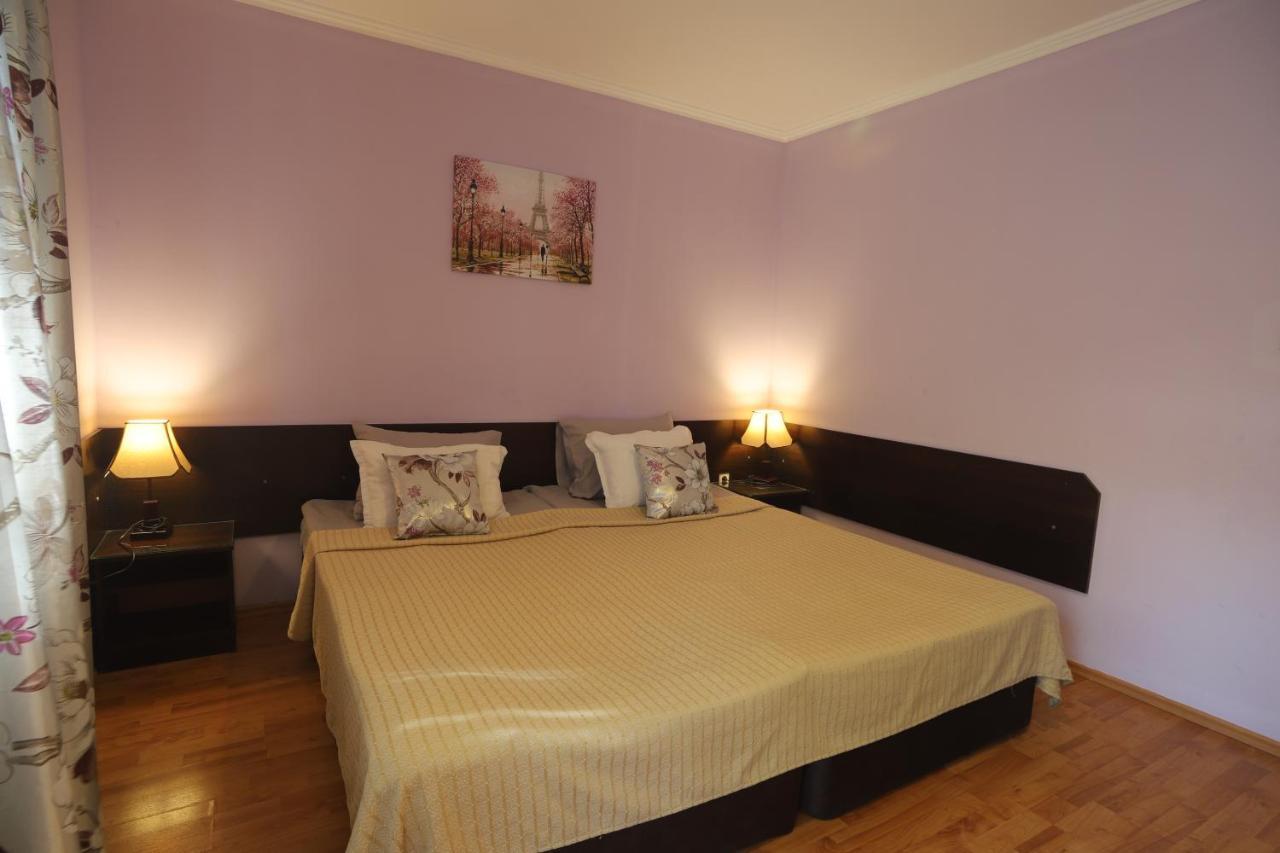 Guest House Yanita فارنا المظهر الخارجي الصورة