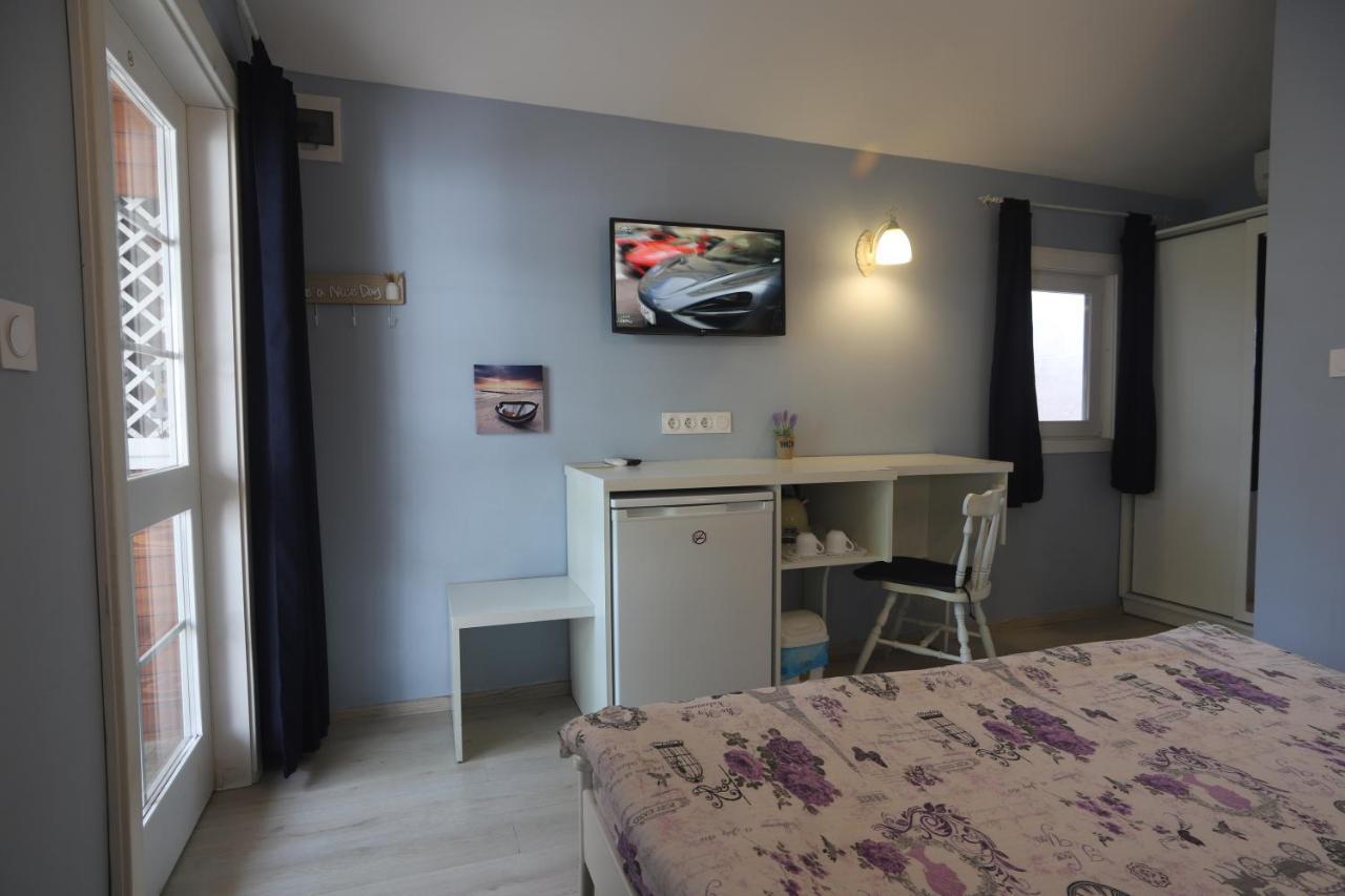 Guest House Yanita فارنا المظهر الخارجي الصورة