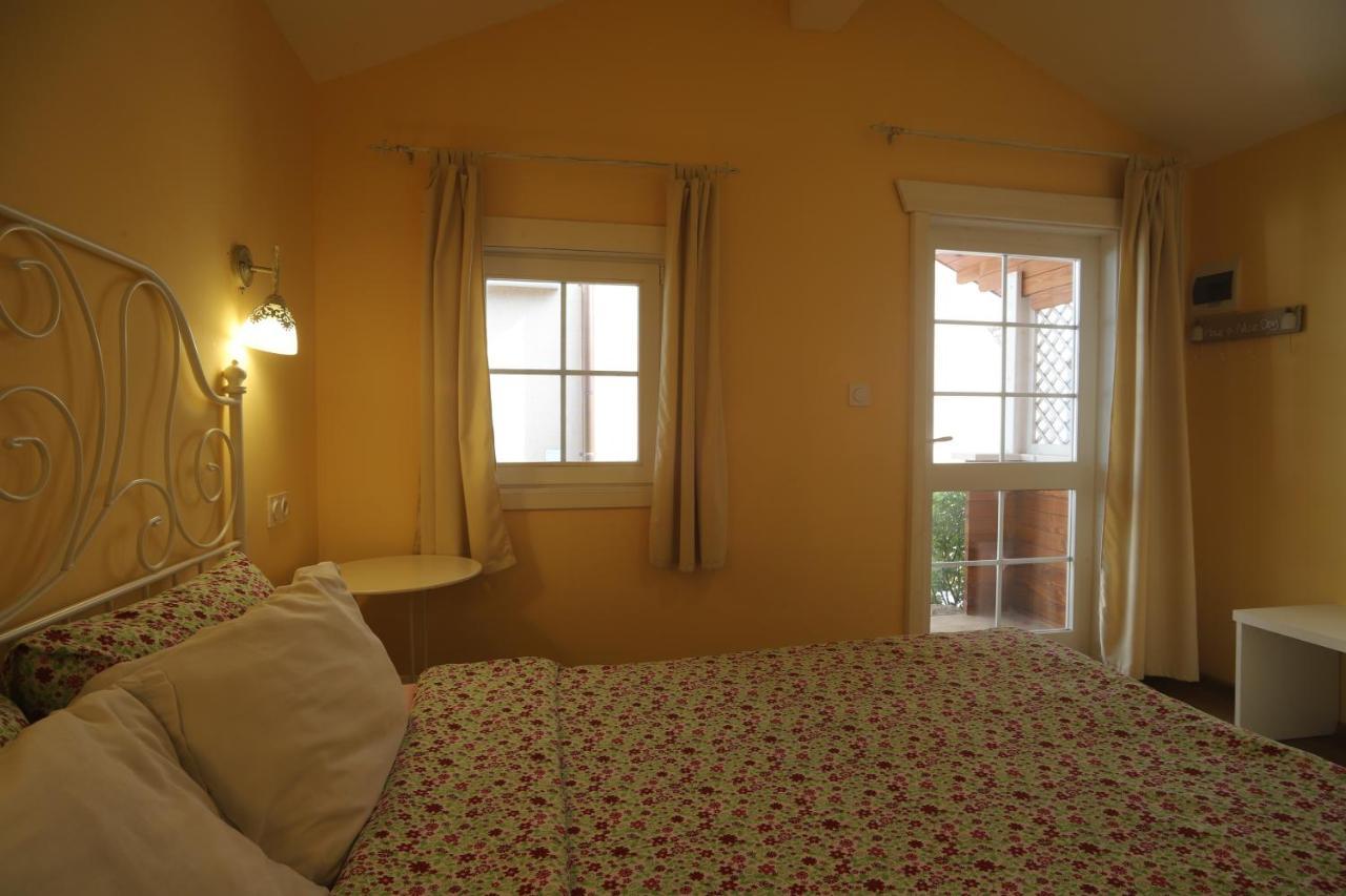 Guest House Yanita فارنا المظهر الخارجي الصورة