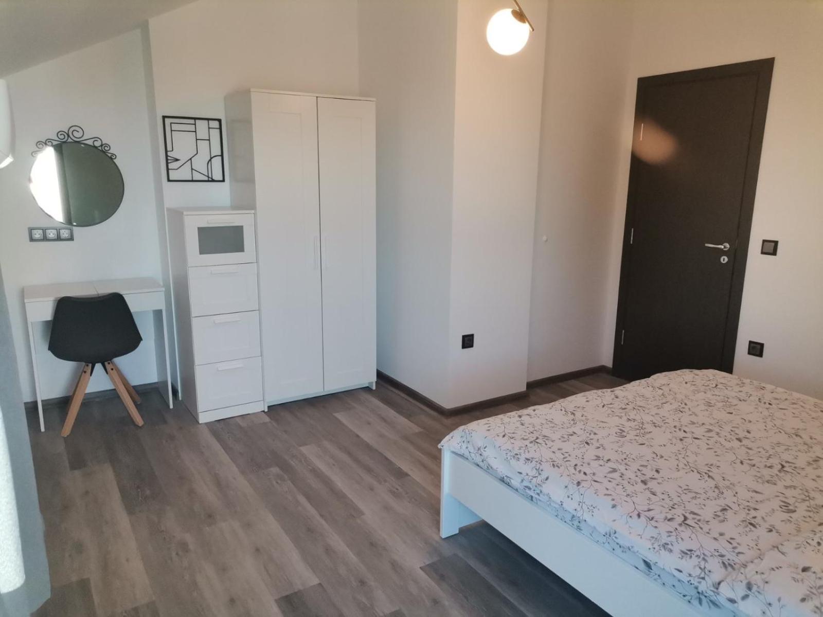 Guest House Yanita فارنا المظهر الخارجي الصورة